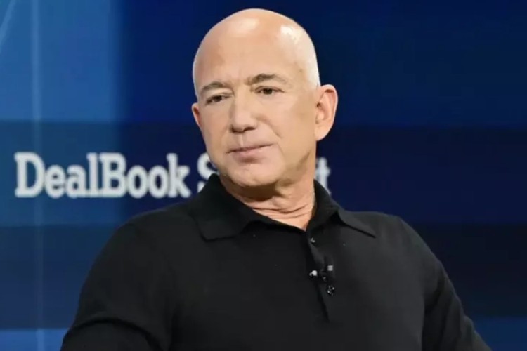 Tỷ phú Jeff Bezos gây kinh ngạc với ý tưởng lớn trong không gian